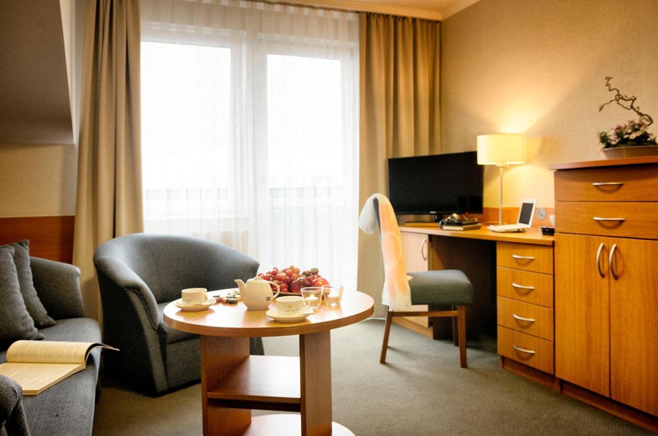 Hotel La Siesta & Medical Spa Jastrzębia Góra 外观 照片