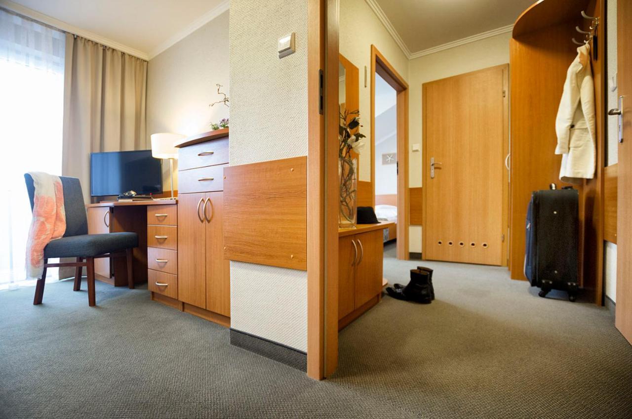 Hotel La Siesta & Medical Spa Jastrzębia Góra 外观 照片
