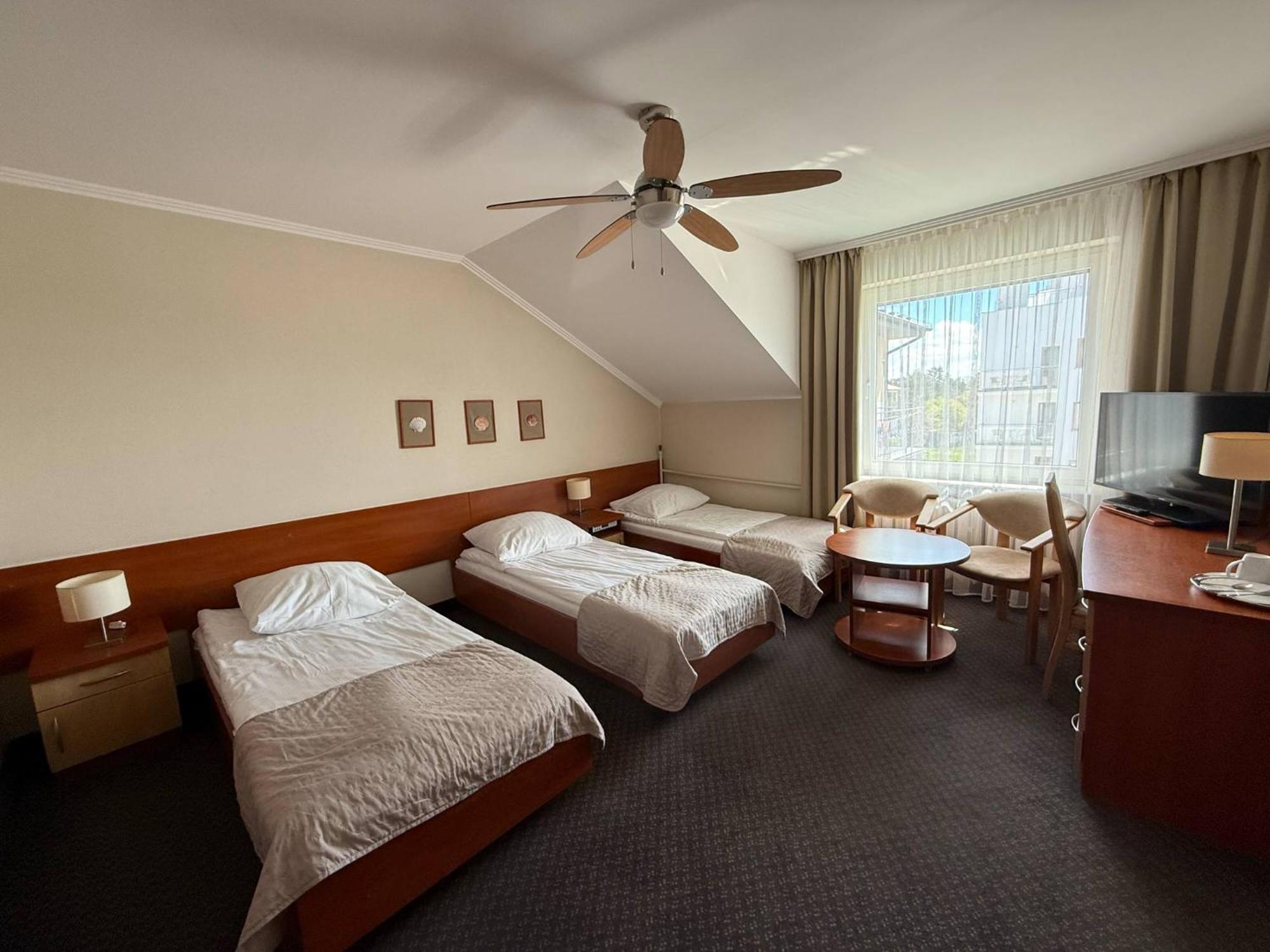 Hotel La Siesta & Medical Spa Jastrzębia Góra 外观 照片