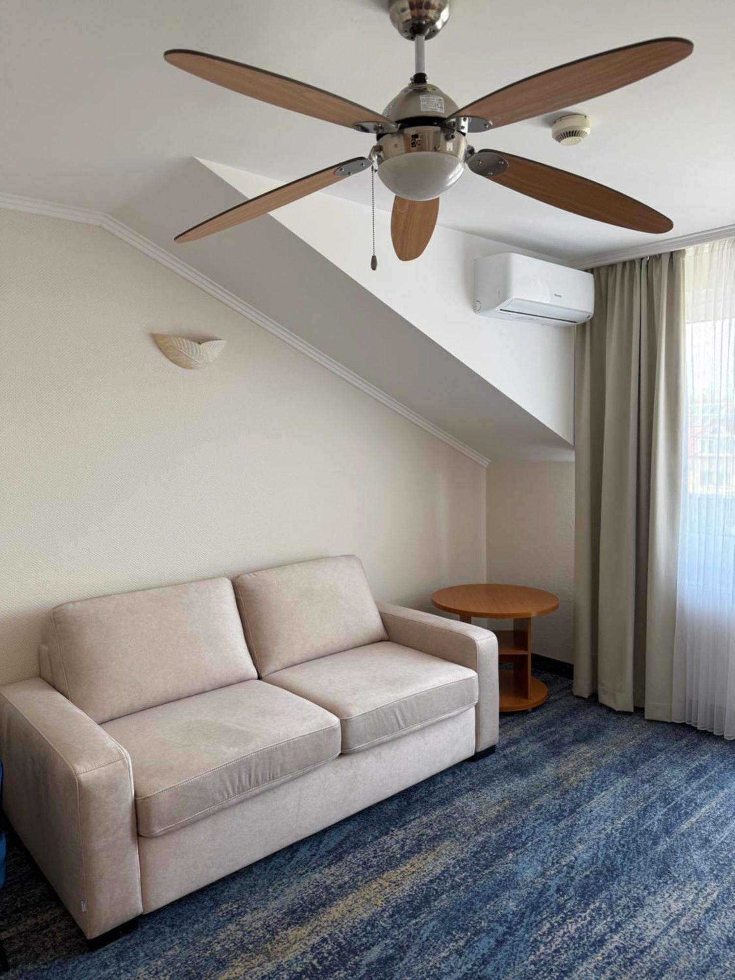 Hotel La Siesta & Medical Spa Jastrzębia Góra 外观 照片